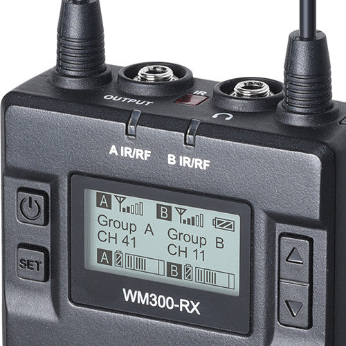 Comica Transmitter +Wireless Handheld Microphone System with Rechargeable Batteries (520 to 578 MHz) (CVM-WM300D) (Parallel Import)