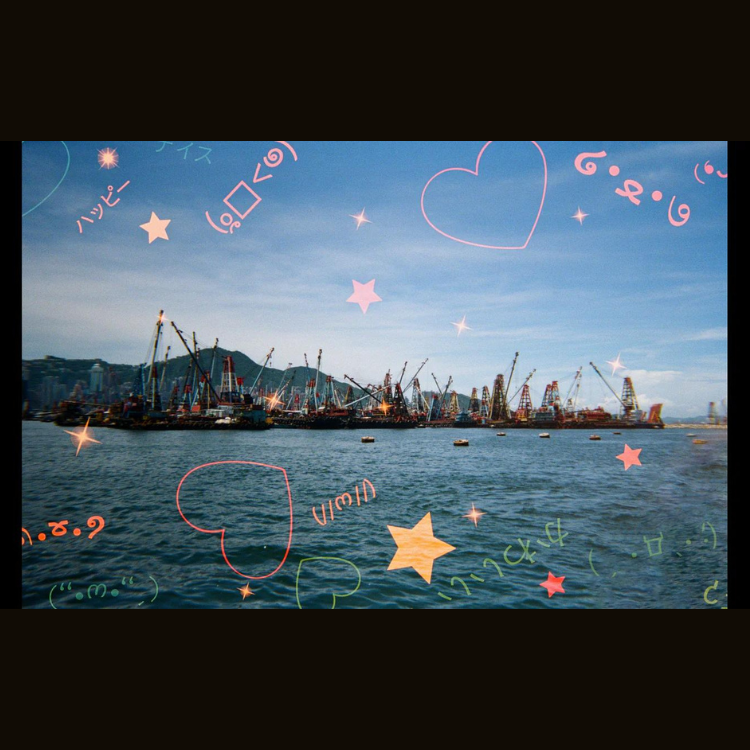 Retocolor Emoji 400 35mm Disposable Film Camera with 27 exposures