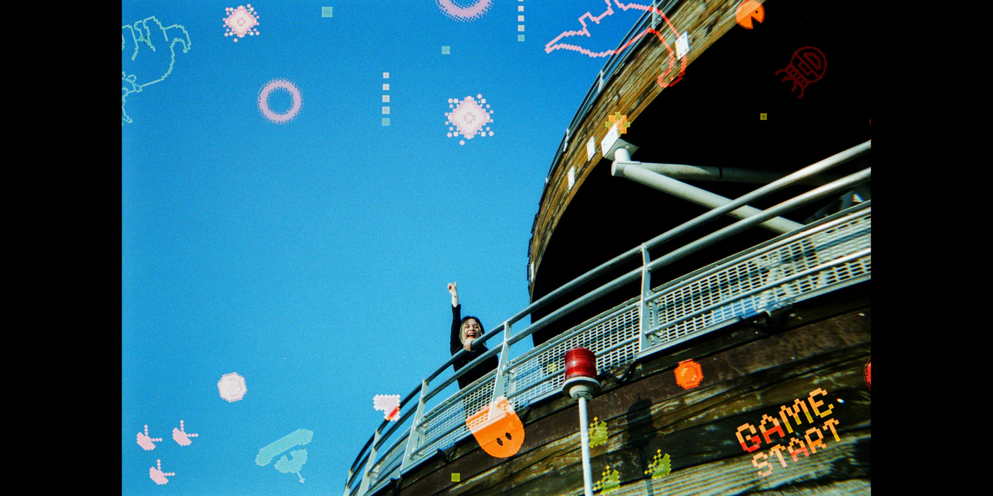 Retocolor Pixelate 400 35mm Disposable Film Camera with 27 exposures