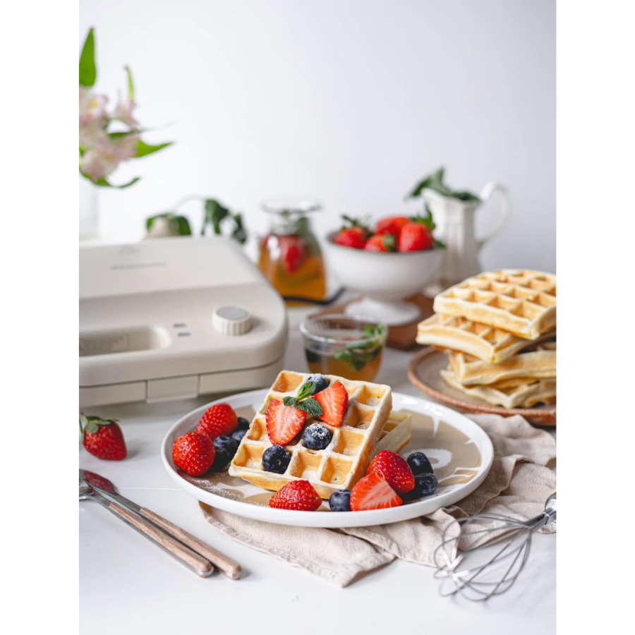 Vitantonio 900W Waffle & Hot Sand Baker (VWH50A)