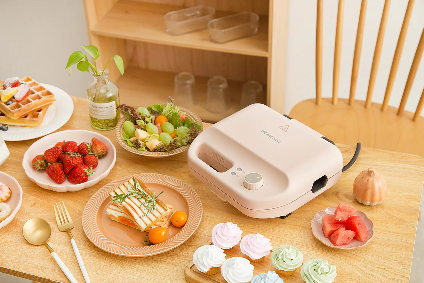 Vitantonio 900W Waffle & Hot Sand Baker (VWH50A)