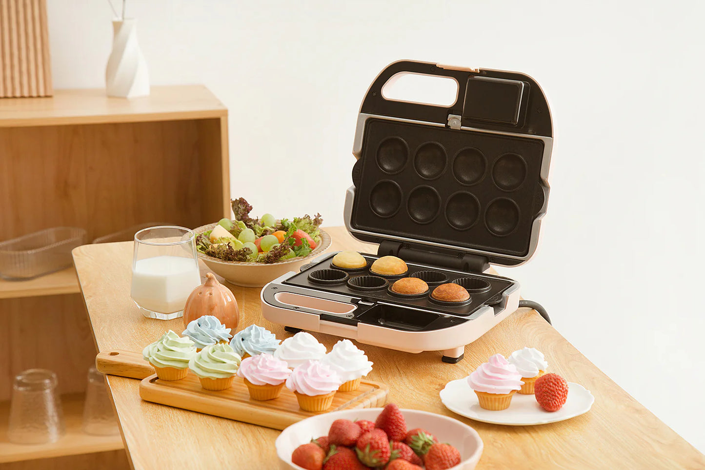 Vitantonio 900W Waffle & Hot Sand Baker (VWH50A)
