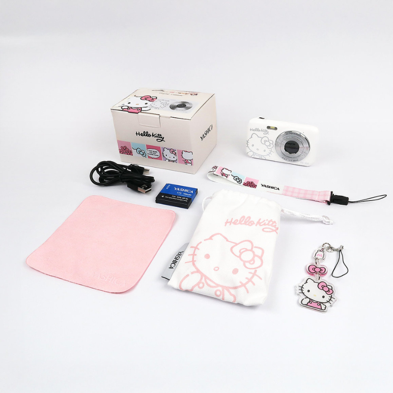 YASHICA x Hello Kitty Digital Camera (DZ-100) (Authorized Goods)