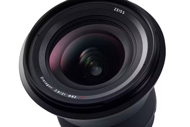 Zeiss Milvus 21mm f/2.8 ZE Lens for Canon EF (2096549) (Parallel Import)